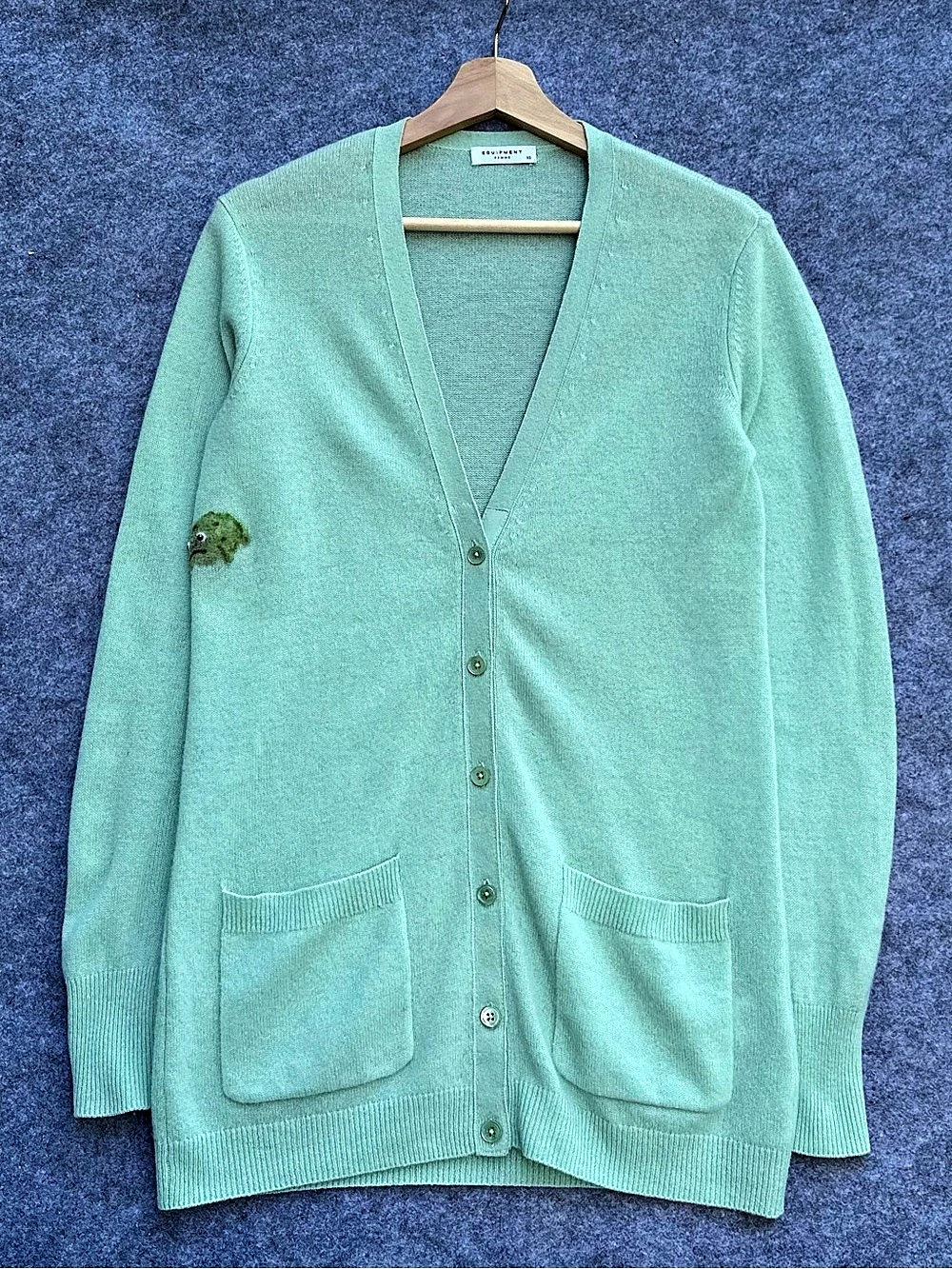 Equipment Femme Cashmere Cardigan XS Hand-Repaired Rain Frog Detail